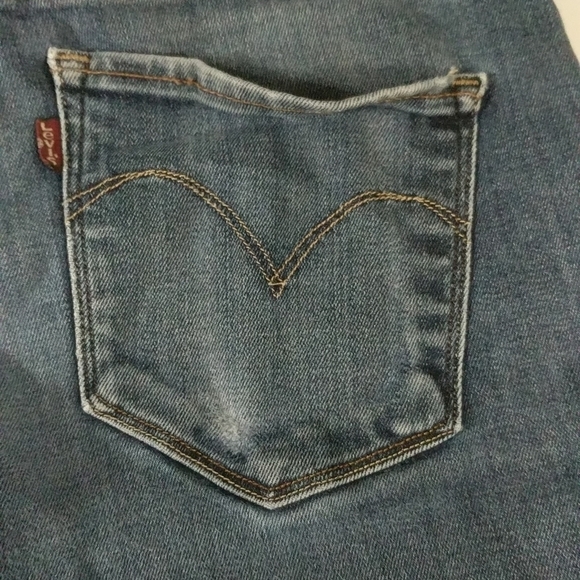 Levi's Mid Rise Slim Straight Leg Demi Curve Medium Wash Jeans - size 28 - Picture 9 of 10